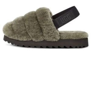 UGG Women's Super Fluff Slippers size 6